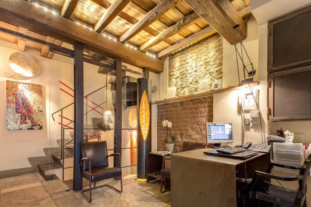 Residenza Torre Colonna Bed & Breakfast Rome Bagian luar foto