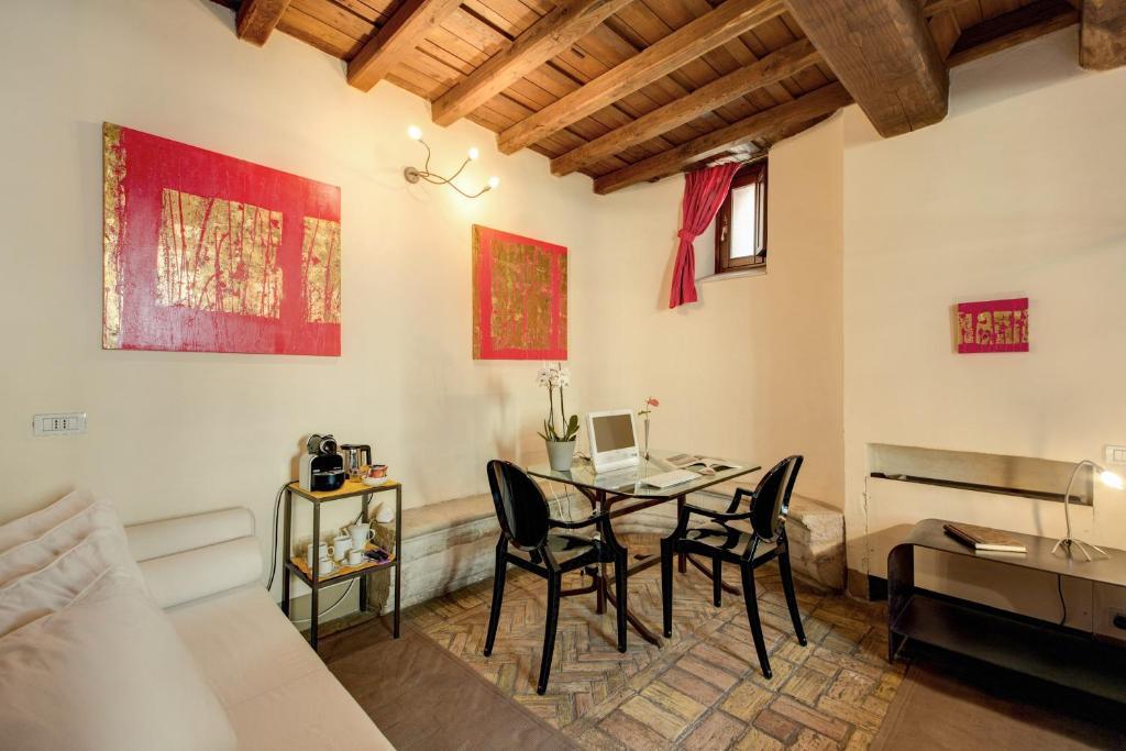 Residenza Torre Colonna Bed & Breakfast Rome Ruang foto
