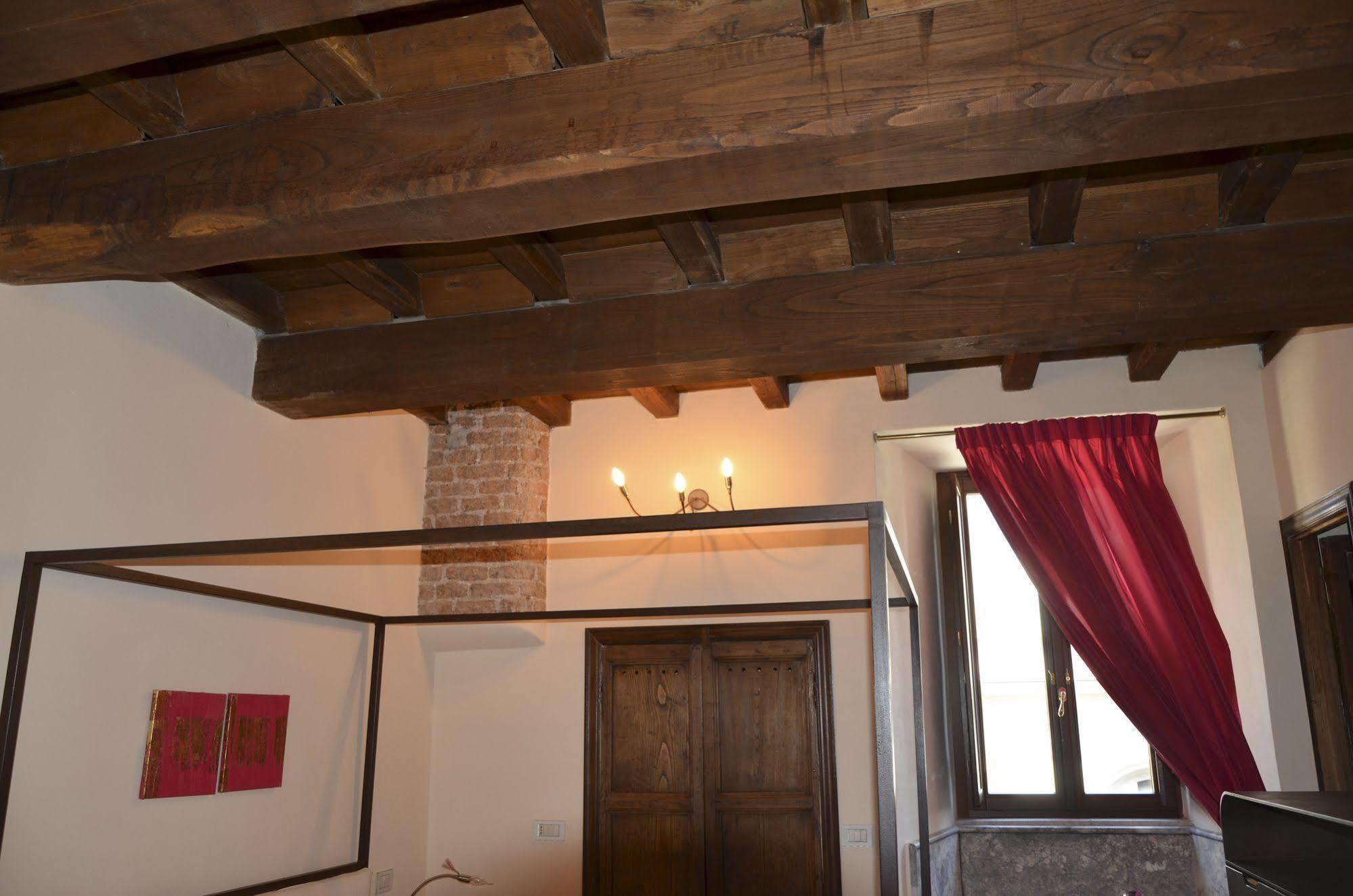 Residenza Torre Colonna Bed & Breakfast Rome Bagian luar foto