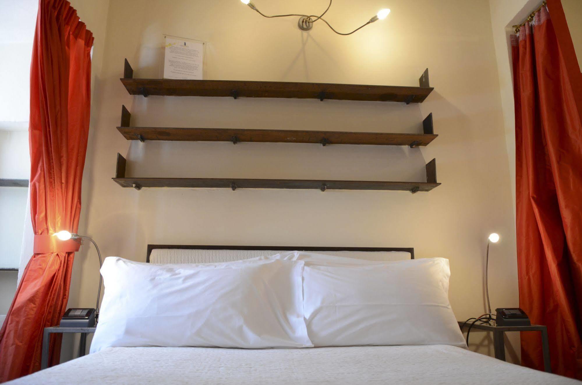 Residenza Torre Colonna Bed & Breakfast Rome Bagian luar foto